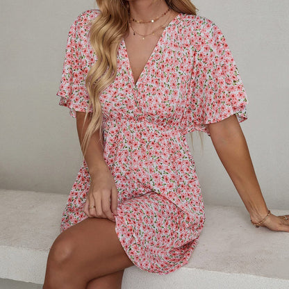 Women's short-sleeved dress with a V-neck, casual and loose style