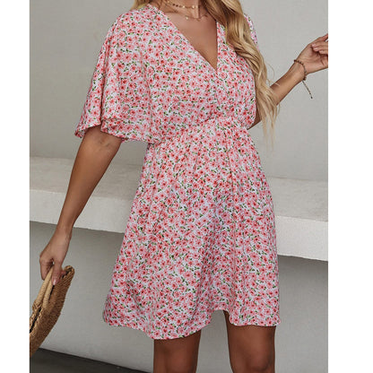 Women's short-sleeved dress with a V-neck, casual and loose style