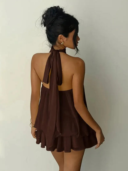 Elegant women's chiffon dress with halter neckline