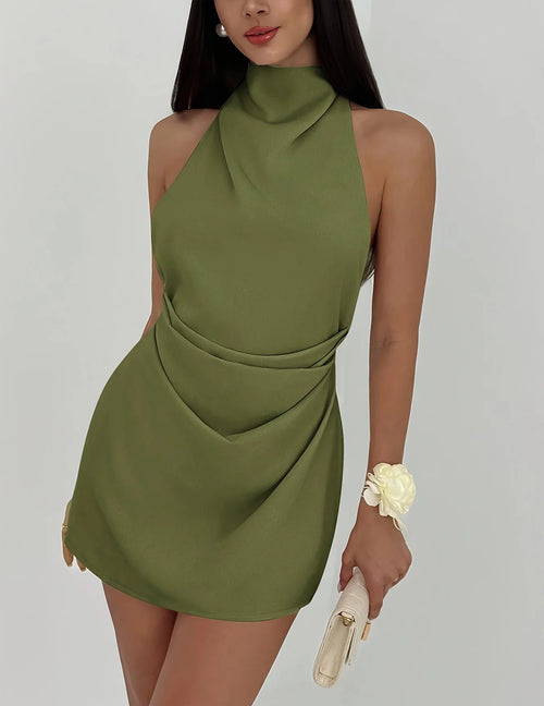Women's pleated dress with open back and tie at the waist